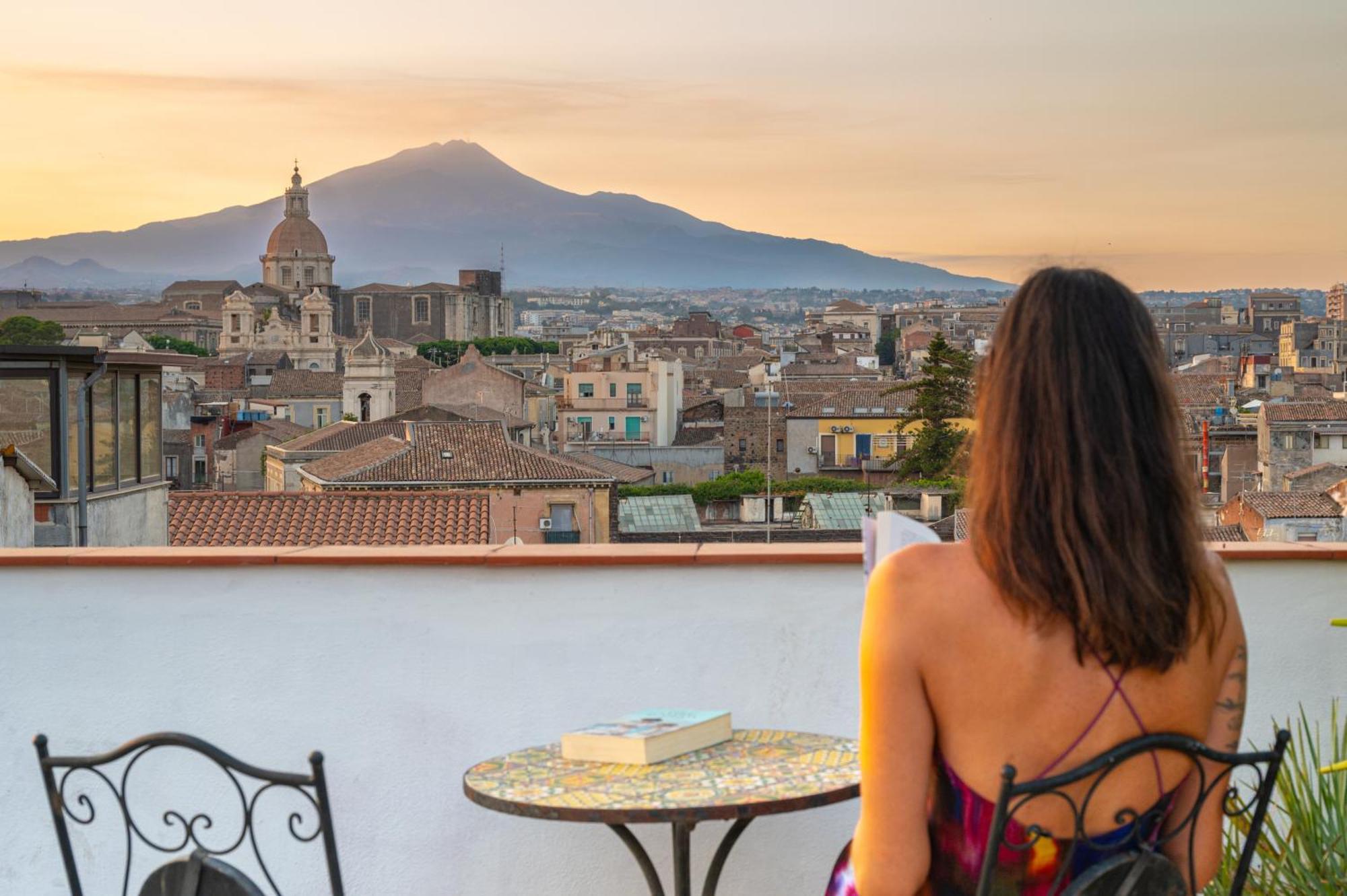Follow The Sun - Rooftop Terrace Catane